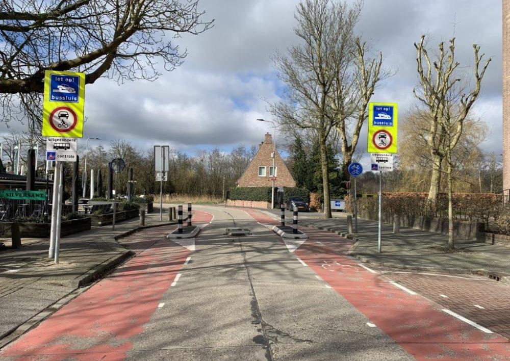 Bussluis Noorddammerlaan.