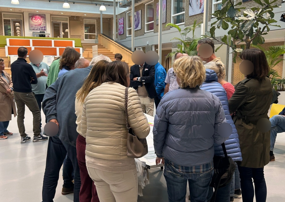 Bewoners aanwezig op de informatieavond