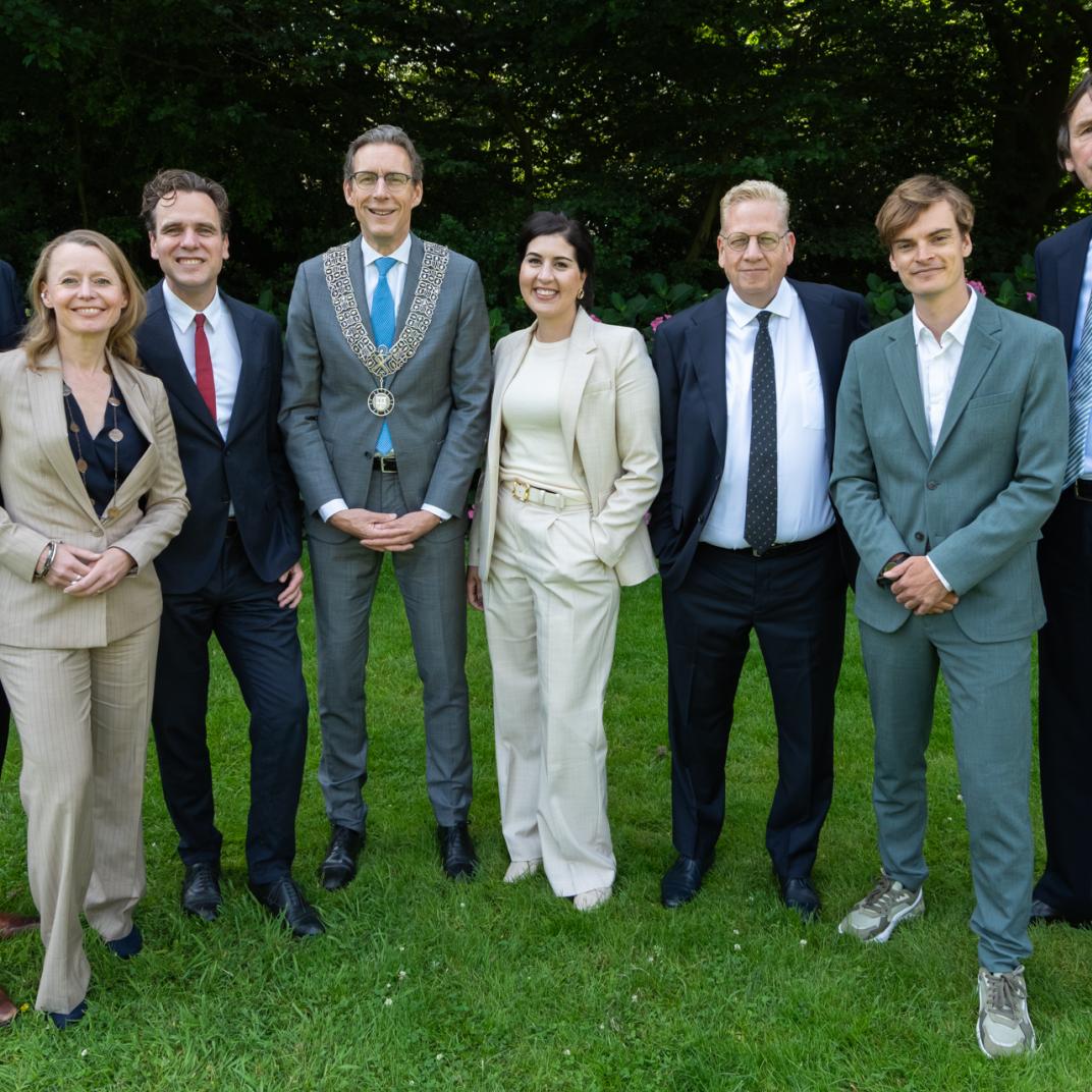 College van Burgemeester en Wethouders in 2026 met een groene achtergrond